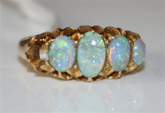 Opal and 18ct gold ring